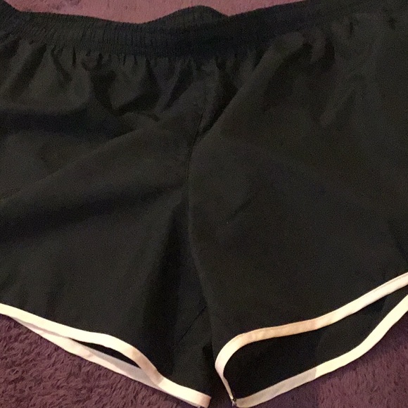NWOT Nike Dry Fit Athletic Women’s Shorts - Picture 3 of 10